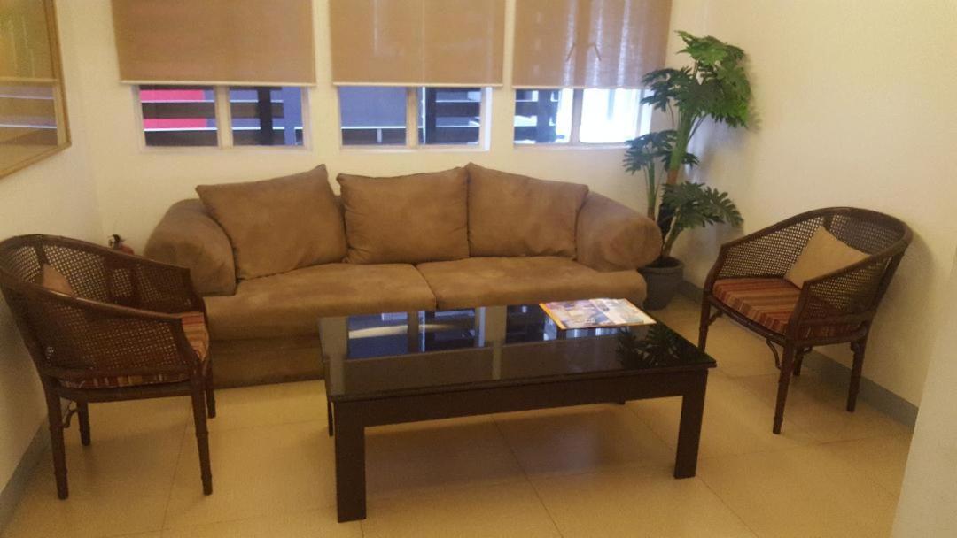 Gervasia Hotel Makati Makati City Екстериор снимка