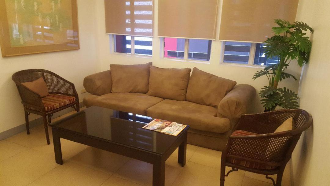 Gervasia Hotel Makati Makati City Екстериор снимка